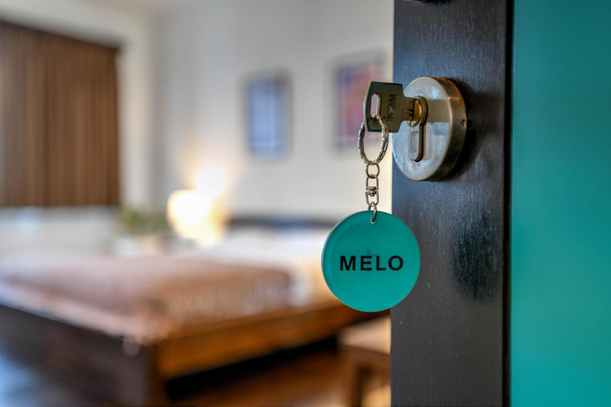 Melo Suites Hotel Seminyak Exteriör bild