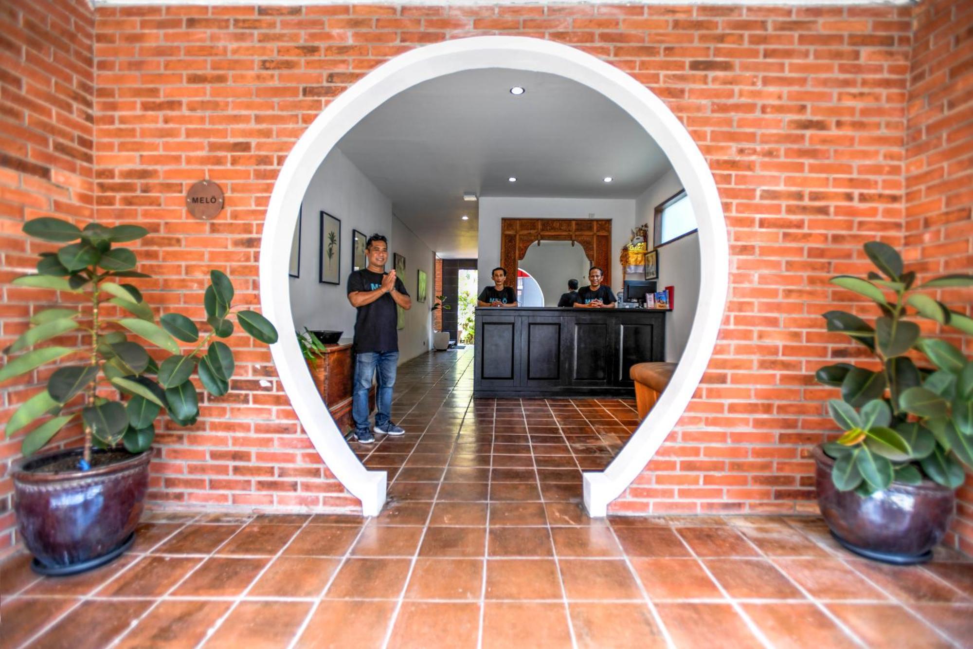 Melo Suites Hotel Seminyak Exteriör bild