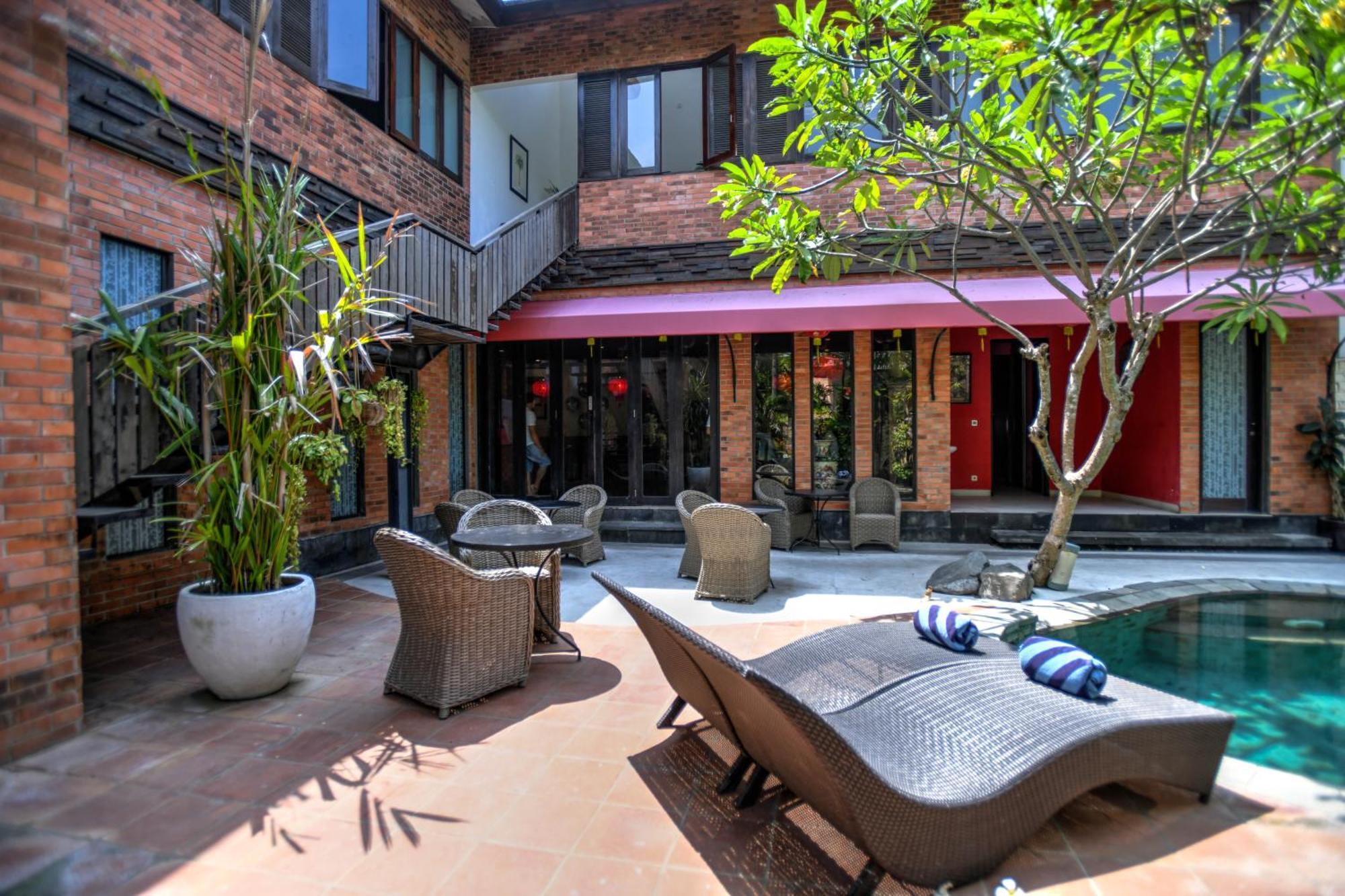 Melo Suites Hotel Seminyak Exteriör bild